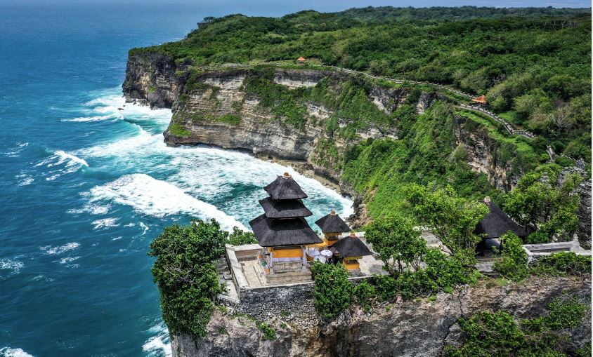 Cliff Top View - Uluwatu Temple - Bali